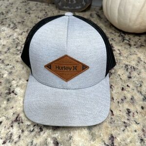 Men’s Hurley trucker hat gray and black adjustable